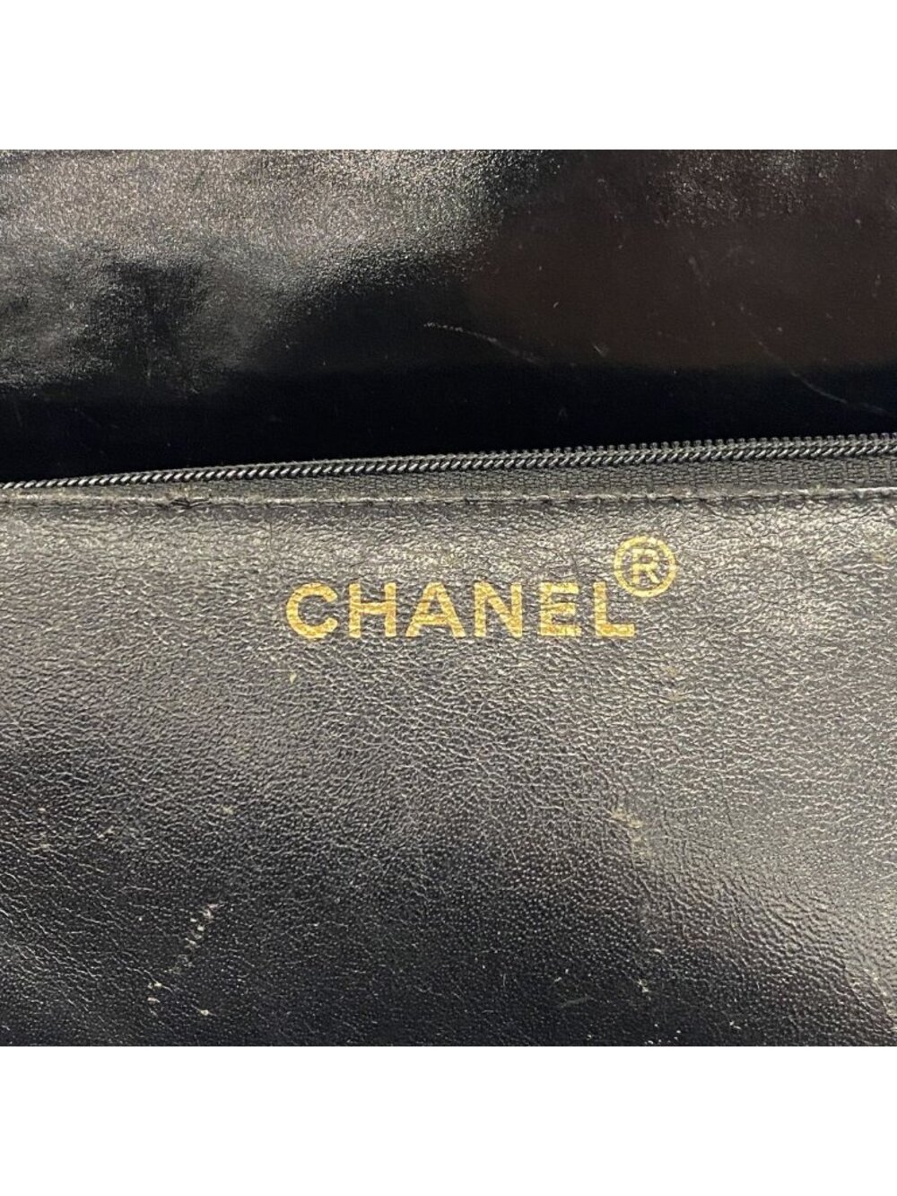 Chanel Tote Bag Quilted Patent Leather Black Gold - Picture 5 of 12